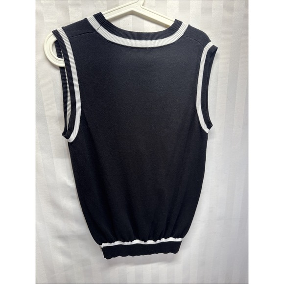 NWT Hot Topic Skull Girls Sweater Vest in Black size Medium‎ - Picture 3 of 5